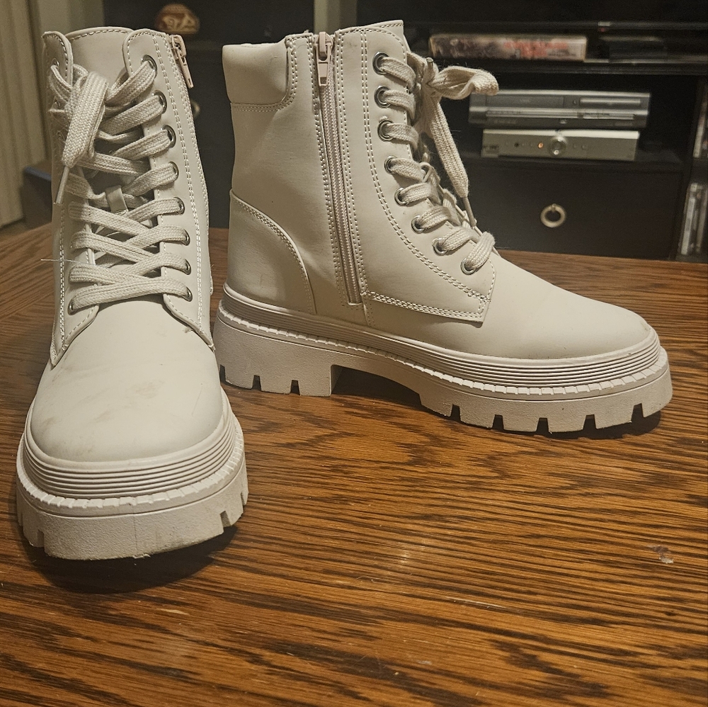 Women's Combat Boots